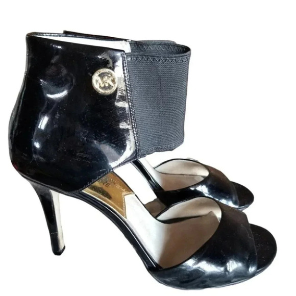 Micheal Kors Wide Stretch Strap Heels Peep Toe Black 8 - Picture 1 of 11
